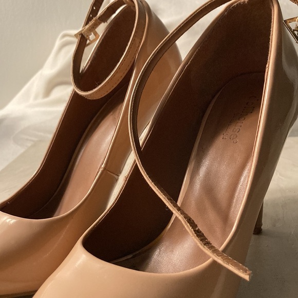 Blush pointed toe ankle strap heels - Picture 6 of 8